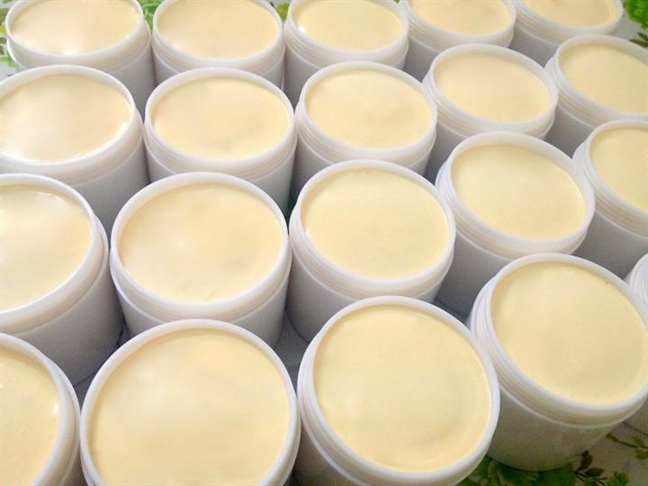 Dấu hiệu nhận biết kem trộn